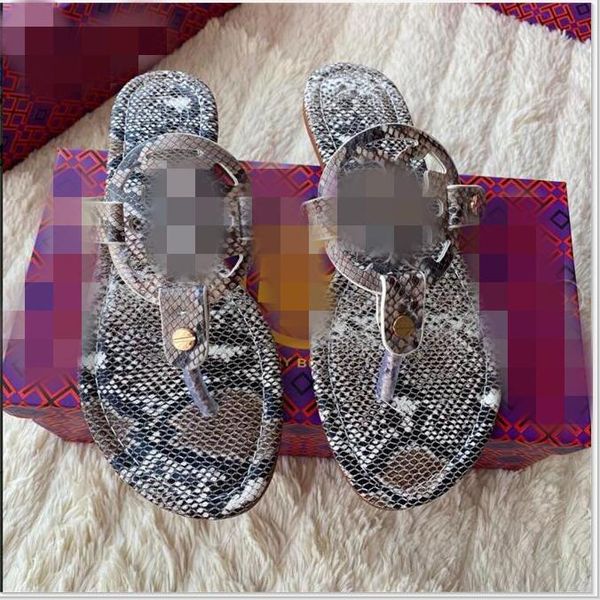 summer fashion woman beach slippers leather cartoon big head slippers flat shoes l letters woman shoes metal lock head slippers 35-42, Black
summer fashion woman beach slippers leather cartoon big head slippers flat shoes l letters woman shoes metal lock head slippers 35-42, Black