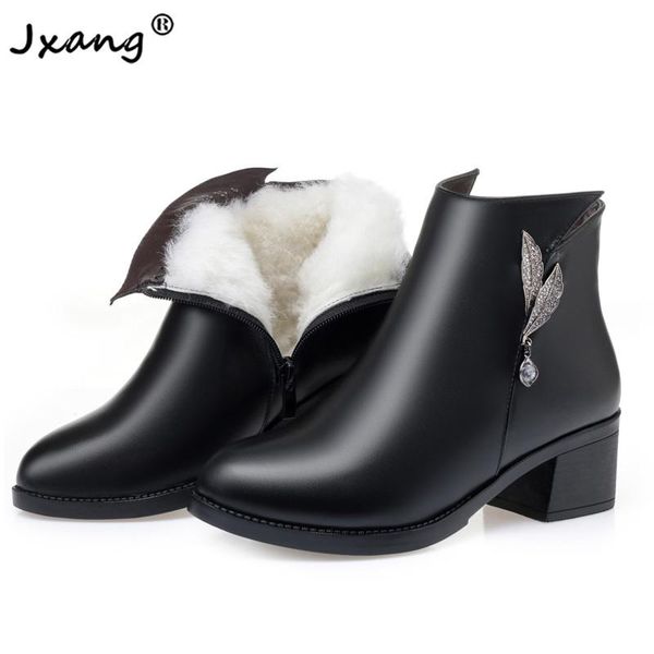 jxang warm wool women snow boots flat bottom fur warm shoes genuine leather plush boots platform for women winter basic, Black
jxang warm wool women snow boots flat bottom fur warm shoes genuine leather plush boots platform for women winter basic, Black