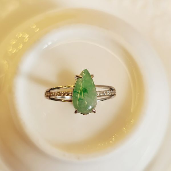 teardrop shaped jade zircon ring, Golden;silver
teardrop shaped jade zircon ring, Golden;silver