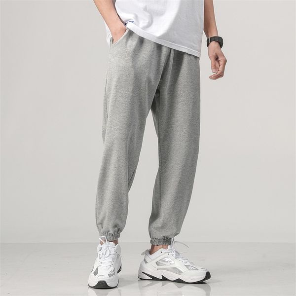 autumn 2021 korean legging sports loose knitted fashion brand harlan casual men's pants, Black
autumn 2021 korean legging sports loose knitted fashion brand harlan casual men's pants, Black