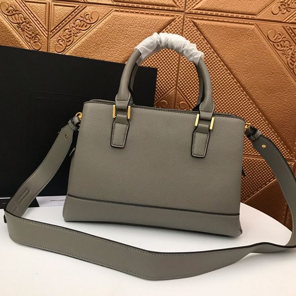 2020topoftheline fashionable leather highquality handbag ladies handbag shoulder bag size 302115cm, Red
2020topoftheline fashionable leather highquality handbag ladies handbag shoulder bag size 302115cm, Red