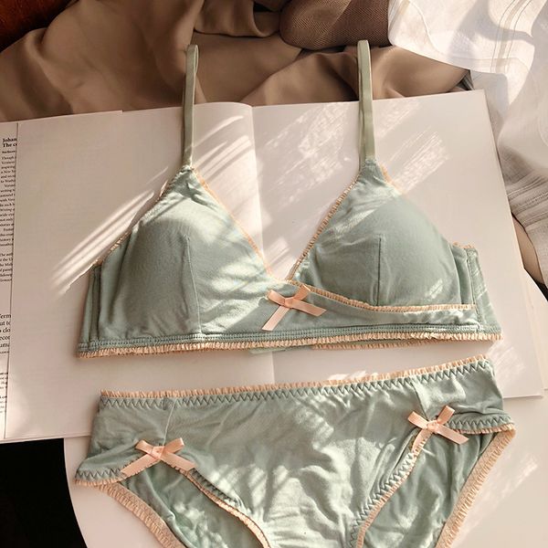 2021 new young girl cotton underwear lovely pink bow bra set wire soft cup bras comfortable sleep black push up brassiere, Red;black
2021 new young girl cotton underwear lovely pink bow bra set wire soft cup bras comfortable sleep black push up brassiere, Red;black