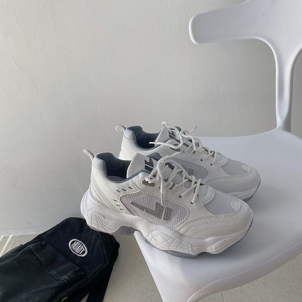women trendy retro daddy shoes female wisdom white sneakers winter new plus velvet casual all-match student shoes
women trendy retro daddy shoes female wisdom white sneakers winter new plus velvet casual all-match student shoes