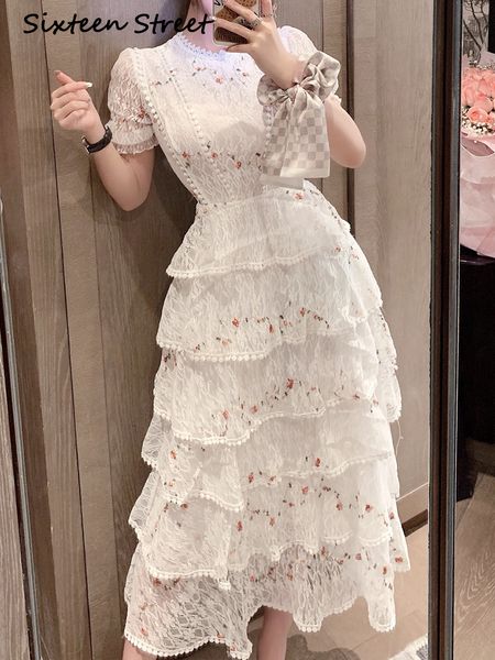 2021 new summer in white lace woman party short sleeve floral embroidered neck plissado casual women's dress c35a, Black;gray
2021 new summer in white lace woman party short sleeve floral embroidered neck plissado casual women's dress c35a, Black;gray