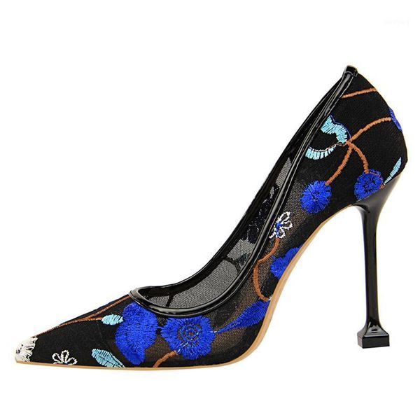 embroidered pump shoes women wedding banquet high heels european partty design hollow high heels pointed flowers ladies1, Black
embroidered pump shoes women wedding banquet high heels european partty design hollow high heels pointed flowers ladies1, Black
