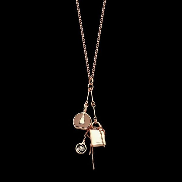 wholesale foreign trade v hanging bag lock tassel necklace women's foreign trade middle necklace, Golden;silver
wholesale foreign trade v hanging bag lock tassel necklace women's foreign trade middle necklace, Golden;silver