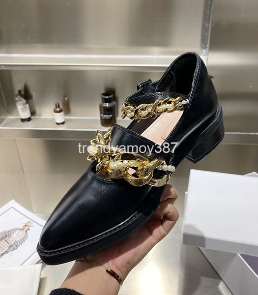 dress shoes pearl chain pointed single shoes women's thick soled cow leather one-line buckle mary jane shallow mouth small, Black
dress shoes pearl chain pointed single shoes women's thick soled cow leather one-line buckle mary jane shallow mouth small, Black