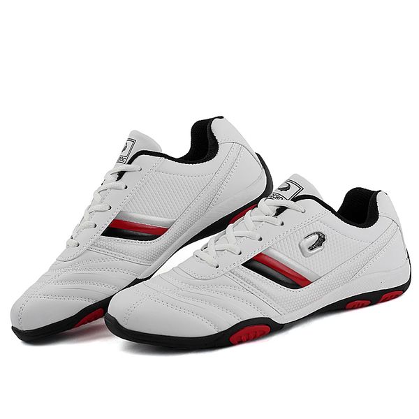 2019 new luxury male running shoes comfortable sports shoes for men designer man jogging sneakers pu leather mens brand shoes c1103, Black;white
2019 new luxury male running shoes comfortable sports shoes for men designer man jogging sneakers pu leather mens brand shoes c1103, Black;white