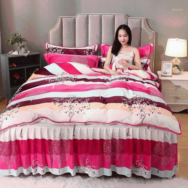4pcs/set printed flower home thicken bedding set sheet pillowcase duvet cover sets with bed skirt bed decoration1
4pcs/set printed flower home thicken bedding set sheet pillowcase duvet cover sets with bed skirt bed decoration1