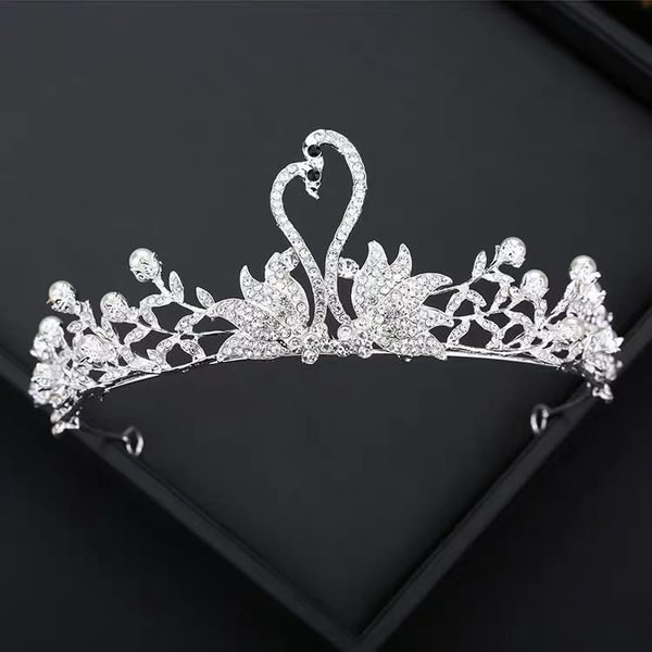 bride swan three piece crown necklace earrings super fairy wedding dress headdress accessories, Silver
bride swan three piece crown necklace earrings super fairy wedding dress headdress accessories, Silver