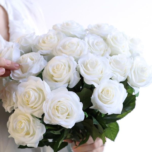 silk real touch artificial rose gorgeous flower wedding fake flowers for home party decor valentine's gift 15pcs/lot
silk real touch artificial rose gorgeous flower wedding fake flowers for home party decor valentine's gift 15pcs/lot