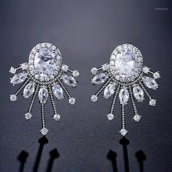 christmas decorations bridal wedding stud earrings lady art deco cube rhinestone earrings1
christmas decorations bridal wedding stud earrings lady art deco cube rhinestone earrings1