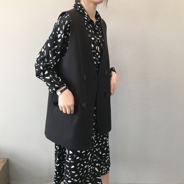 2021 spring new coat v-neck double breasted midi length vest for women chaleco mujer gilet feminino o1ov, Black;white
2021 spring new coat v-neck double breasted midi length vest for women chaleco mujer gilet feminino o1ov, Black;white