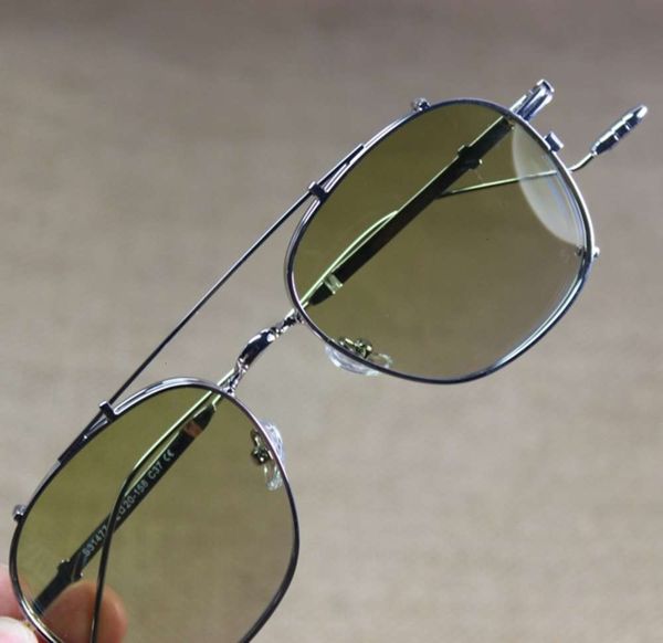 layer metal double vitage clip pilot's green polarized sunglasses blue light sunglasses for men and women, White;black
layer metal double vitage clip pilot's green polarized sunglasses blue light sunglasses for men and women, White;black