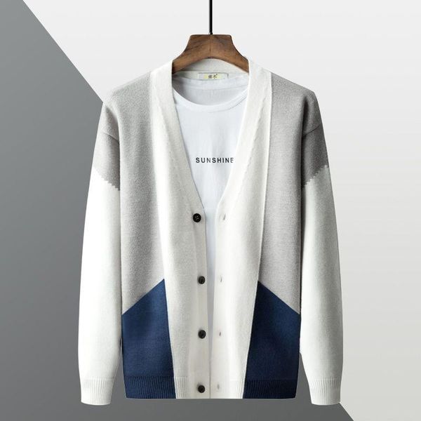 2020 autumn and winter sweater cardigan men's contrast color stitching sweater slim japanese v-neck jacket, White;black
2020 autumn and winter sweater cardigan men's contrast color stitching sweater slim japanese v-neck jacket, White;black