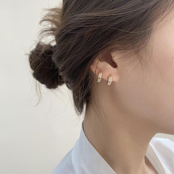 hoop & huggie 925 sterling silver earring fashion zircon delicate two-color ear ring bone buckle ins style wild woman girl jewelry, Golden;silver
hoop & huggie 925 sterling silver earring fashion zircon delicate two-color ear ring bone buckle ins style wild woman girl jewelry, Golden;silver