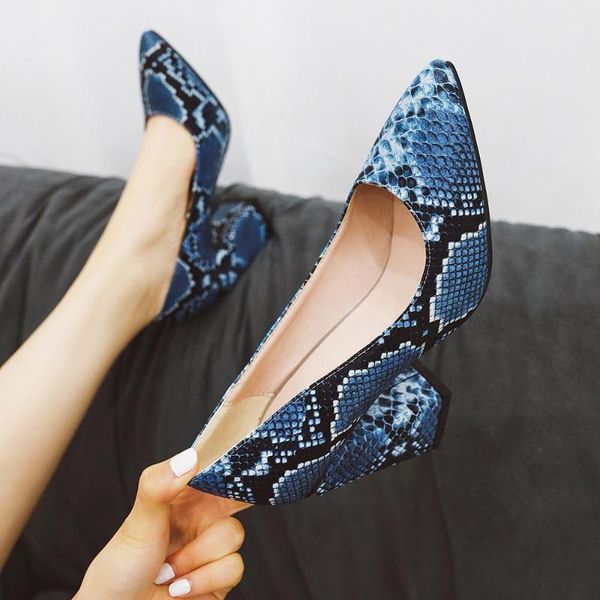 2021 women's high heels snake print bride party mid heel pointed toe shallow mouth high heel shoes women shoes big size 431, Black
2021 women's high heels snake print bride party mid heel pointed toe shallow mouth high heel shoes women shoes big size 431, Black