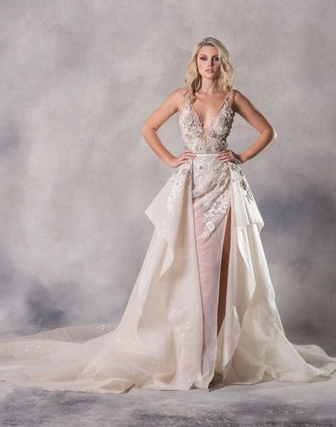anna georgina 2021 summer wedding dress deep v neck illusion 3d floral appliques sequins beaded bridal gowns with detachable train, White
anna georgina 2021 summer wedding dress deep v neck illusion 3d floral appliques sequins beaded bridal gowns with detachable train, White
