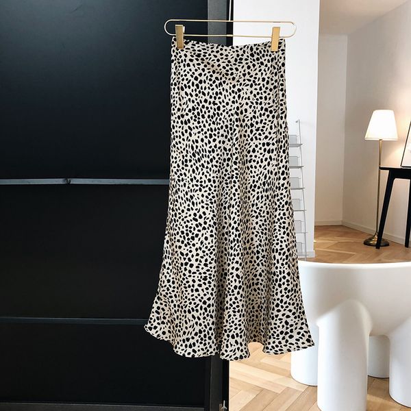 2021 new a-line leopard print summer stretch high waist long skirt casual jupe femme saia women satin skirts zjls, Black
2021 new a-line leopard print summer stretch high waist long skirt casual jupe femme saia women satin skirts zjls, Black