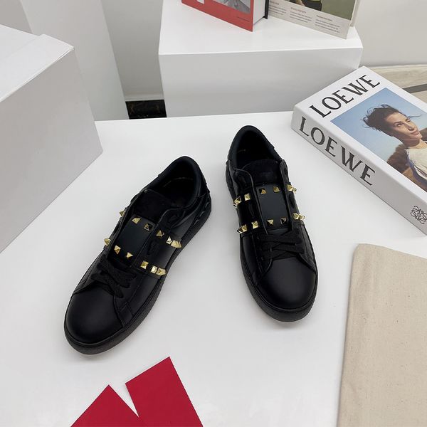 wholesale brand men's and women's shoes fashion couple classic rivet shoes designers leather stitching waterproof sneakers size us, Black
wholesale brand men's and women's shoes fashion couple classic rivet shoes designers leather stitching waterproof sneakers size us, Black