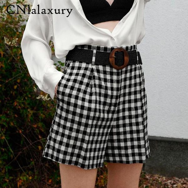 vintage plaid women shorts summer 2021 holiday retro high waist belt female shorts casua ladies pocket loose soft, White;black
vintage plaid women shorts summer 2021 holiday retro high waist belt female shorts casua ladies pocket loose soft, White;black