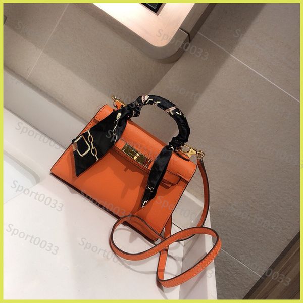 дамы ленты сумки новых женщин моды vintage ленты проволочные сумки замок сумка большой багажник 
дамы ленты сумки новых женщин моды vintage ленты проволочные сумки замок сумка большой багажник