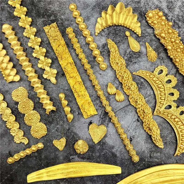 classical pattern silicone mold lace mat fondant mould cake decorating tool chocolate gumpaste sugarcraft kitchen accessories1 
classical pattern silicone mold lace mat fondant mould cake decorating tool chocolate gumpaste sugarcraft kitchen accessories1