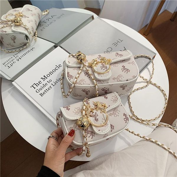 fashion woman shoulder bag pu leather youth ladies small square bag light wild simple female daily messenger waterproof
fashion woman shoulder bag pu leather youth ladies small square bag light wild simple female daily messenger waterproof