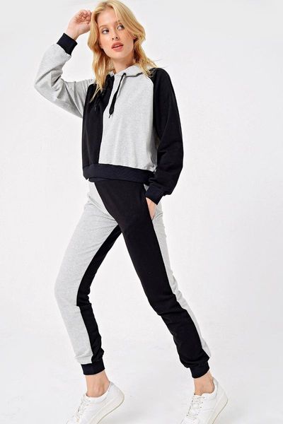 trend alacati style female black-gray contrast color hooded tracksuit set alc-x4872, Black;blue
trend alacati style female black-gray contrast color hooded tracksuit set alc-x4872, Black;blue