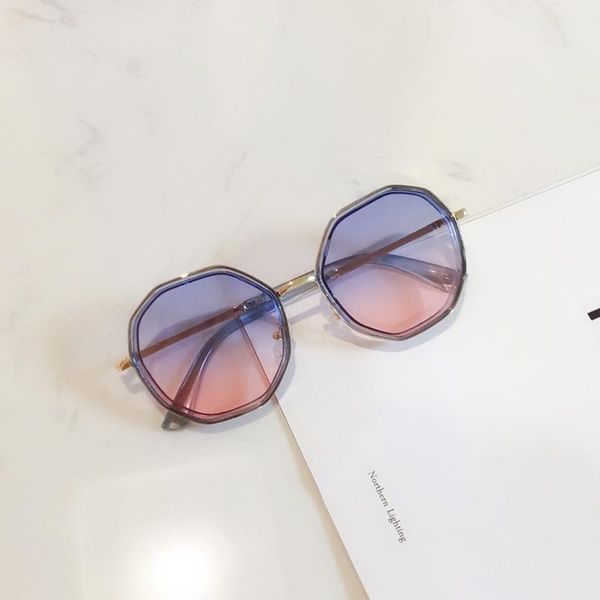 veshion round sunglasses women brand designer sun glasses for female round face decoration traveling woman glasses fashion uv4001, White;black
veshion round sunglasses women brand designer sun glasses for female round face decoration traveling woman glasses fashion uv4001, White;black