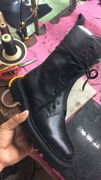 rivet short boots female martin boot 2020 new versatile locomotive metal wind thin short boots spring and autumn single boot ins, Black
rivet short boots female martin boot 2020 new versatile locomotive metal wind thin short boots spring and autumn single boot ins, Black