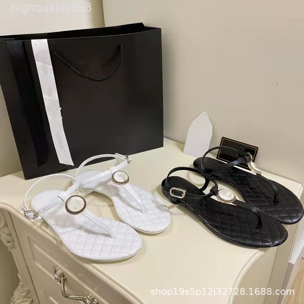 slippers small fragrant wind clip toe sandals summer leisure fairy foot flat beach roman for external wear, Black
slippers small fragrant wind clip toe sandals summer leisure fairy foot flat beach roman for external wear, Black
