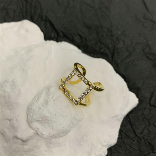 2022 fashion cluster rings luxury designer ring jewelry women diamond rings letter golden ring new woman gift anillo, Golden;silver
2022 fashion cluster rings luxury designer ring jewelry women diamond rings letter golden ring new woman gift anillo, Golden;silver