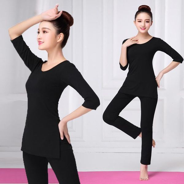 women's black outdoor sportswear 2-piece set of mid sleeve crew neck + black high elastic high waist pants running suit1, White;red
women's black outdoor sportswear 2-piece set of mid sleeve crew neck + black high elastic high waist pants running suit1, White;red