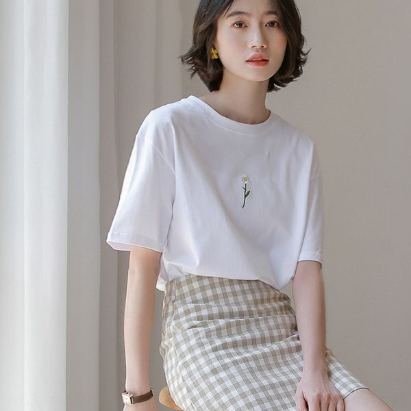 jwar3 2020 summer new women's school pullover flower fresh small embroidery style pulloverpulloverpullover short sleeve t-shirt korean, White
jwar3 2020 summer new women's school pullover flower fresh small embroidery style pulloverpulloverpullover short sleeve t-shirt korean, White