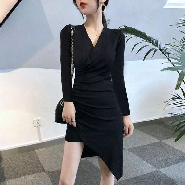 jxmyy 2020 autumn temperament fairy super xiansen is slim and waist-closed. small fragrance v-neck french bottoming dress #692b, Black;gray
jxmyy 2020 autumn temperament fairy super xiansen is slim and waist-closed. small fragrance v-neck french bottoming dress #692b, Black;gray