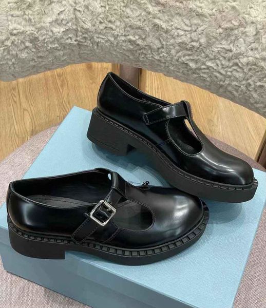 summer monolith brushed-leather t-strap loafers shoes women monobloc rubber sole platform sneakers lady leather white black comfort walking
summer monolith brushed-leather t-strap loafers shoes women monobloc rubber sole platform sneakers lady leather white black comfort walking