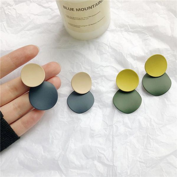 925 sterling silver retro fashion frosted stitching ring contrast color earrings femininity korean version of simple earrings
925 sterling silver retro fashion frosted stitching ring contrast color earrings femininity korean version of simple earrings