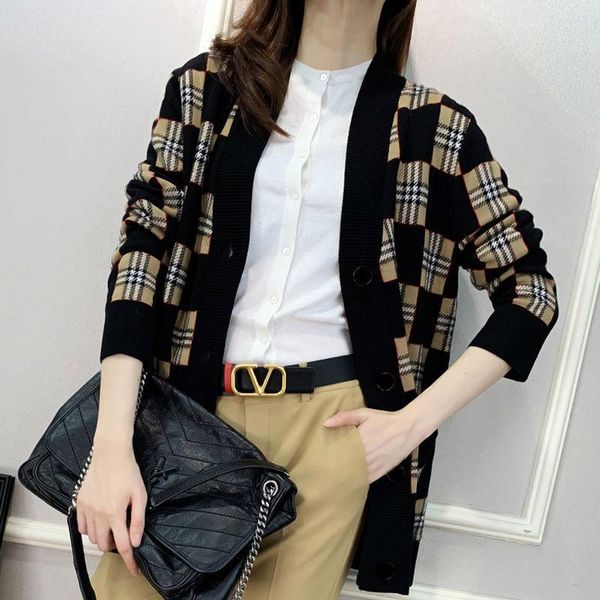 women's coat autumn new loose knit cardigan loose classic plaid sweater v-neck outer shirt, White
women's coat autumn new loose knit cardigan loose classic plaid sweater v-neck outer shirt, White