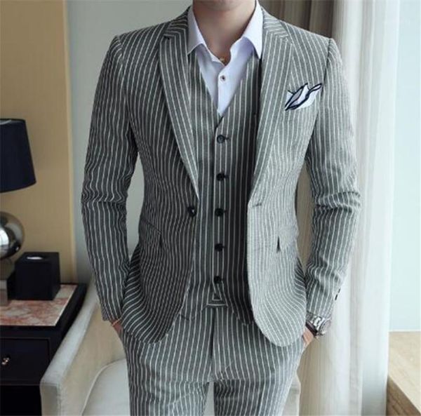 fashion new men lapel suits piece set banquet full dress(jacket + vest + pant) groom costume stripes suit1, White;black
fashion new men lapel suits piece set banquet full dress(jacket + vest + pant) groom costume stripes suit1, White;black