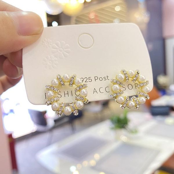 dangle & chandelier round korean women's temperament earrings high-end french retro pearl exquisite ear jewelry fashion stud, Silver
dangle & chandelier round korean women's temperament earrings high-end french retro pearl exquisite ear jewelry fashion stud, Silver