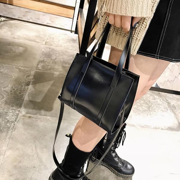 spring and summer new tide women's bag solid color handbag style retro oil leather shoulder bag simple atmospheri
spring and summer new tide women's bag solid color handbag style retro oil leather shoulder bag simple atmospheri