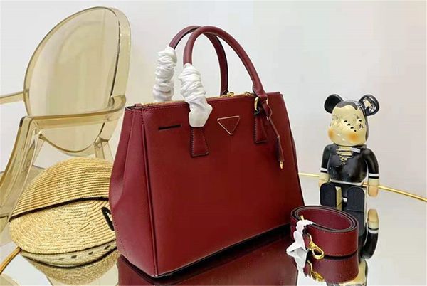 lady killer bags ladies leather backpack handbag portable shopping real cowhide bag hand single shoulder women totes handbags
lady killer bags ladies leather backpack handbag portable shopping real cowhide bag hand single shoulder women totes handbags