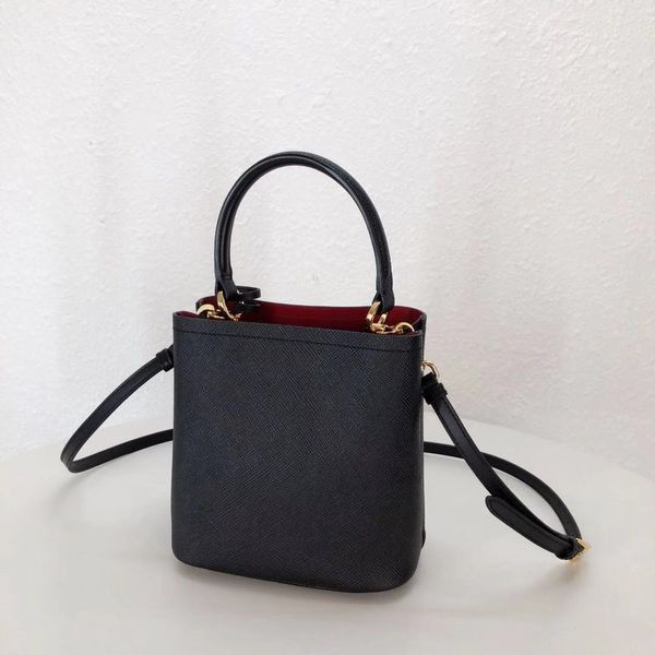 women's bags, high-grade high-quality bags, a full range of types, dear welcome to order and contact 0578678
women's bags, high-grade high-quality bags, a full range of types, dear welcome to order and contact 0578678