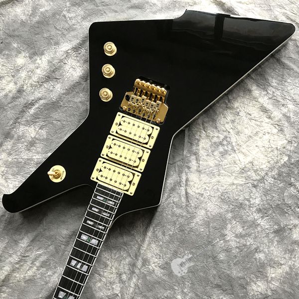 electric guitar, high gloss black destroyer with dual shake vibrato system, 2020 seller, custom logo and color.
electric guitar, high gloss black destroyer with dual shake vibrato system, 2020 seller, custom logo and color.