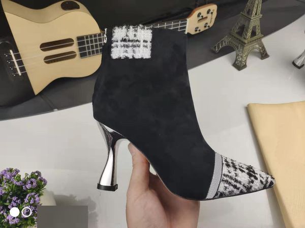 autumn and winter new womens camping boots fashion cowhide short boots, pointy color matching temperament, size 35-41, Black
autumn and winter new womens camping boots fashion cowhide short boots, pointy color matching temperament, size 35-41, Black