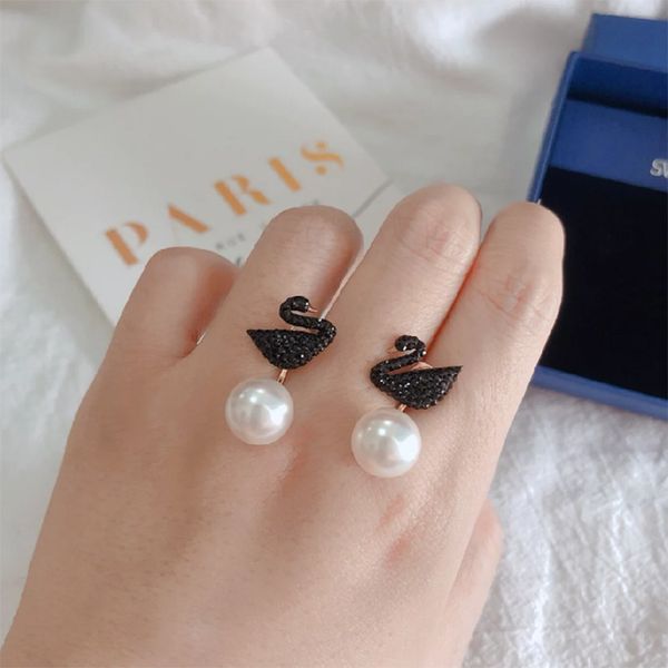 shijia high version back-mounted black swan stud earrings shijia pearl eardrops valentines day gift wechat fashion design, Silver
shijia high version back-mounted black swan stud earrings shijia pearl eardrops valentines day gift wechat fashion design, Silver