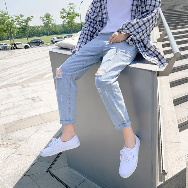 men's ripped jeans fall and winter straight straight tube loose slim feet casual pants men korean version of the trend, Blue
men's ripped jeans fall and winter straight straight tube loose slim feet casual pants men korean version of the trend, Blue