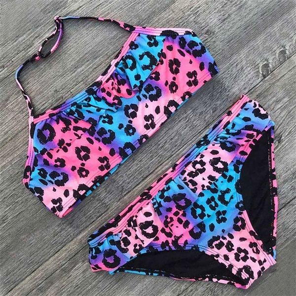 7-14 years leopard girl swim wear crop kids swimwear children two piece swimsuit printed teenagers swimming suit for girls y200319, White;black
7-14 years leopard girl swim wear crop kids swimwear children two piece swimsuit printed teenagers swimming suit for girls y200319, White;black