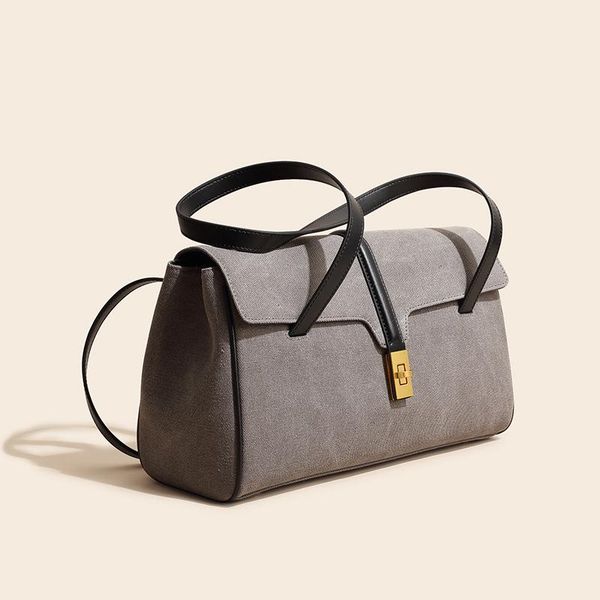 autumn and winter new women's bag fashion leather tote bag canvas cowhide large capacity one shoulder portable designer's
autumn and winter new women's bag fashion leather tote bag canvas cowhide large capacity one shoulder portable designer's